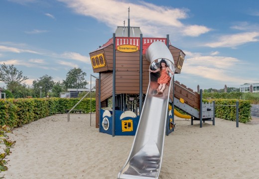 Speelschip.jpg